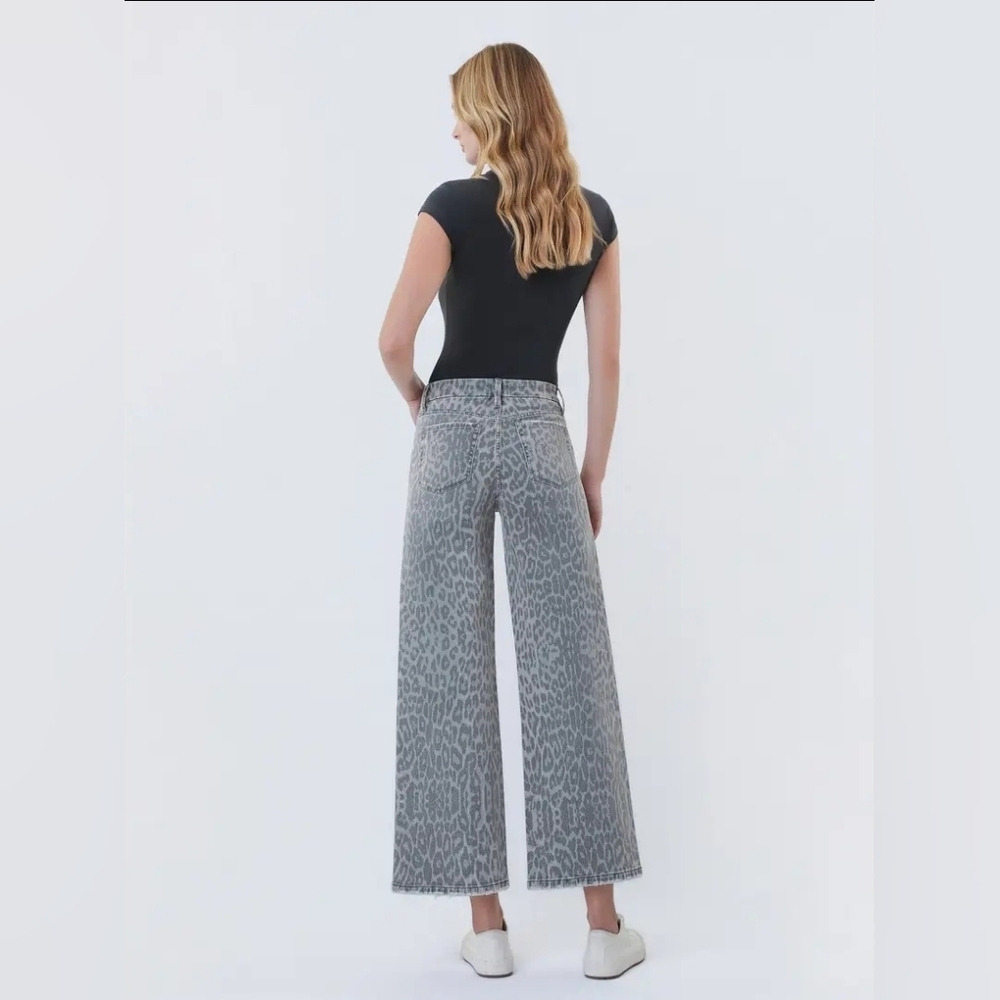 High Rise Grey Leopard Print Crop Wide Leg Jeans - Picture 4 of 4